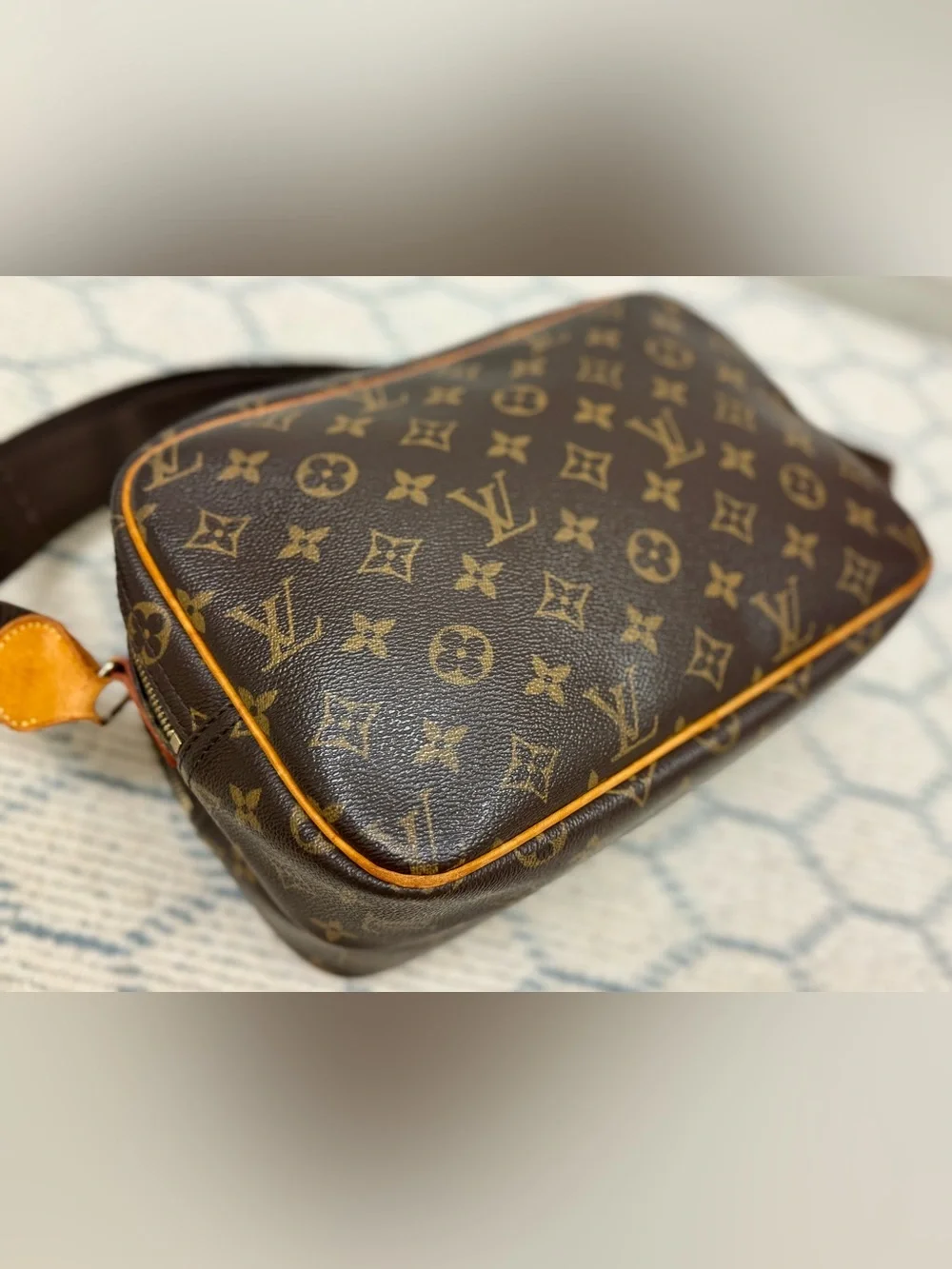 LOUIS VUITTON Vintage Unisex Y2K Brown Monogram Canvas Reporter PM Crossbody